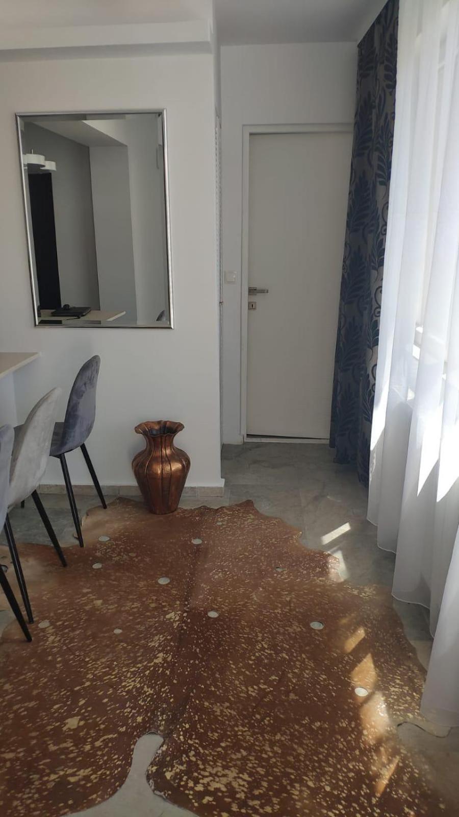 Luxus Cluj Airport Apartments Екстериор снимка