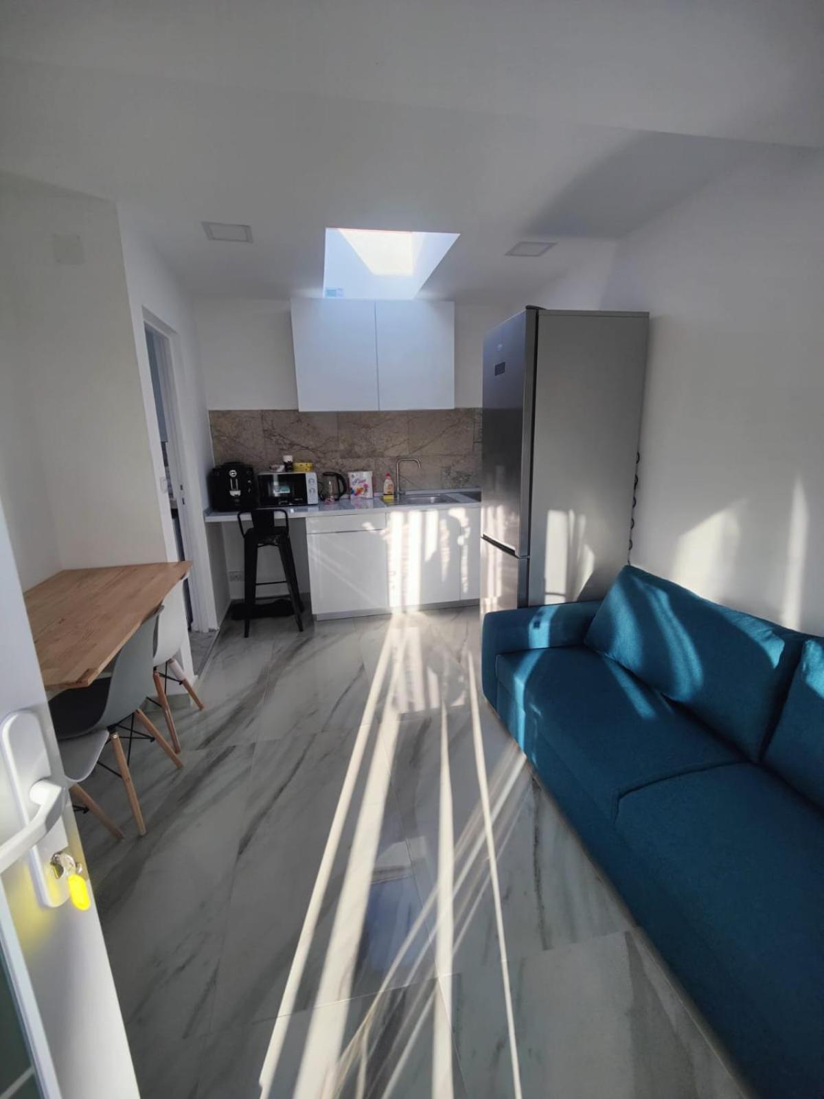 Luxus Cluj Airport Apartments Екстериор снимка