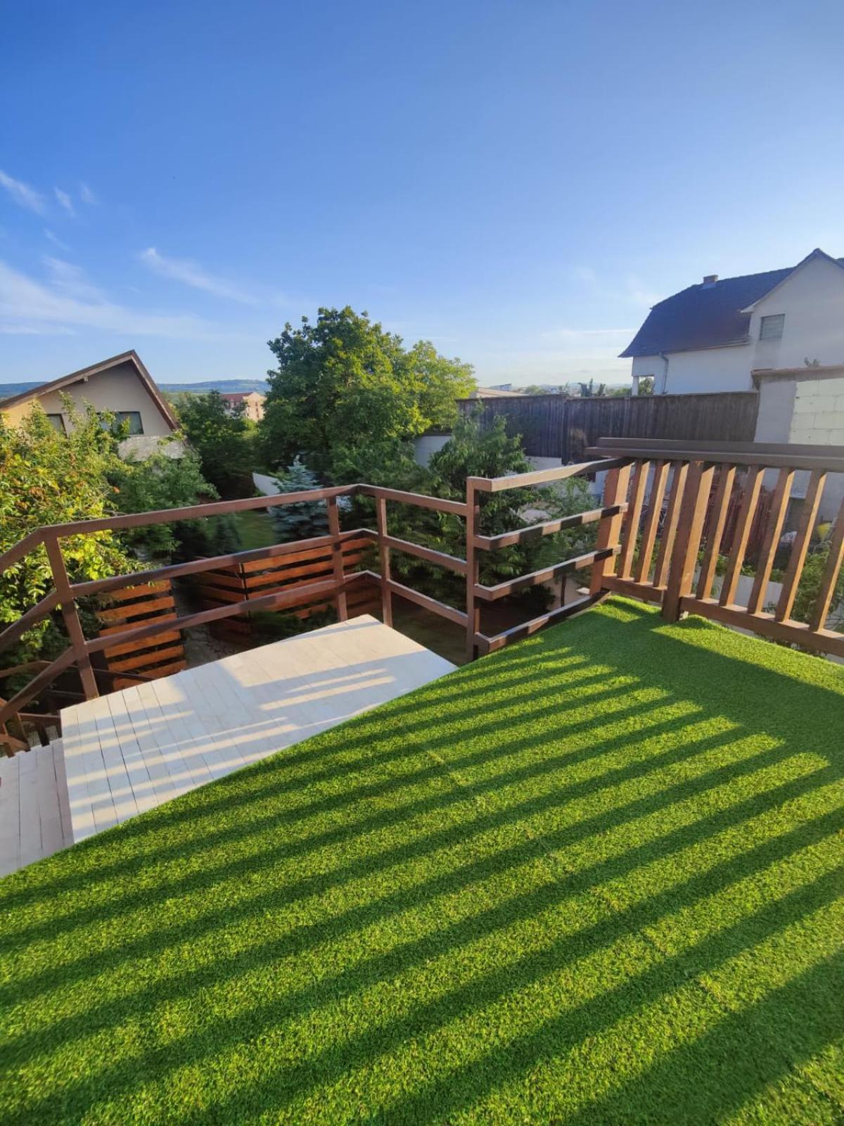 Luxus Cluj Airport Apartments Екстериор снимка